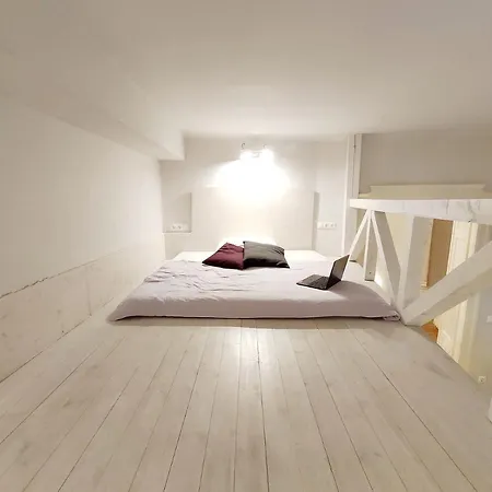 And Calmness Apartment *